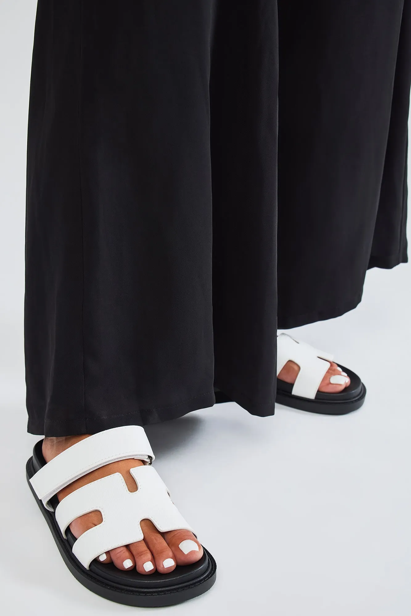 Amozae-Agnes Flat Sandals - White
