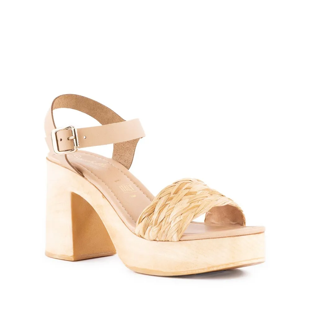Manila Sandal in Natural Raffia