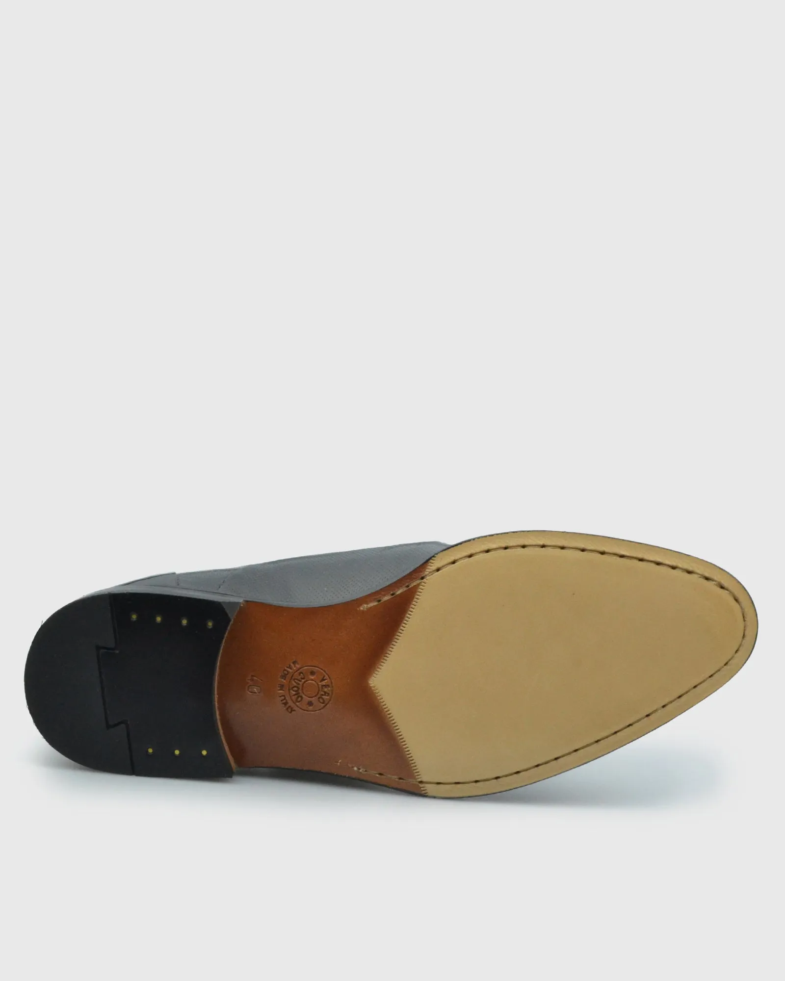 VINCENT & FRANKS VFS21 BLACK PATENT DERBY SHOE