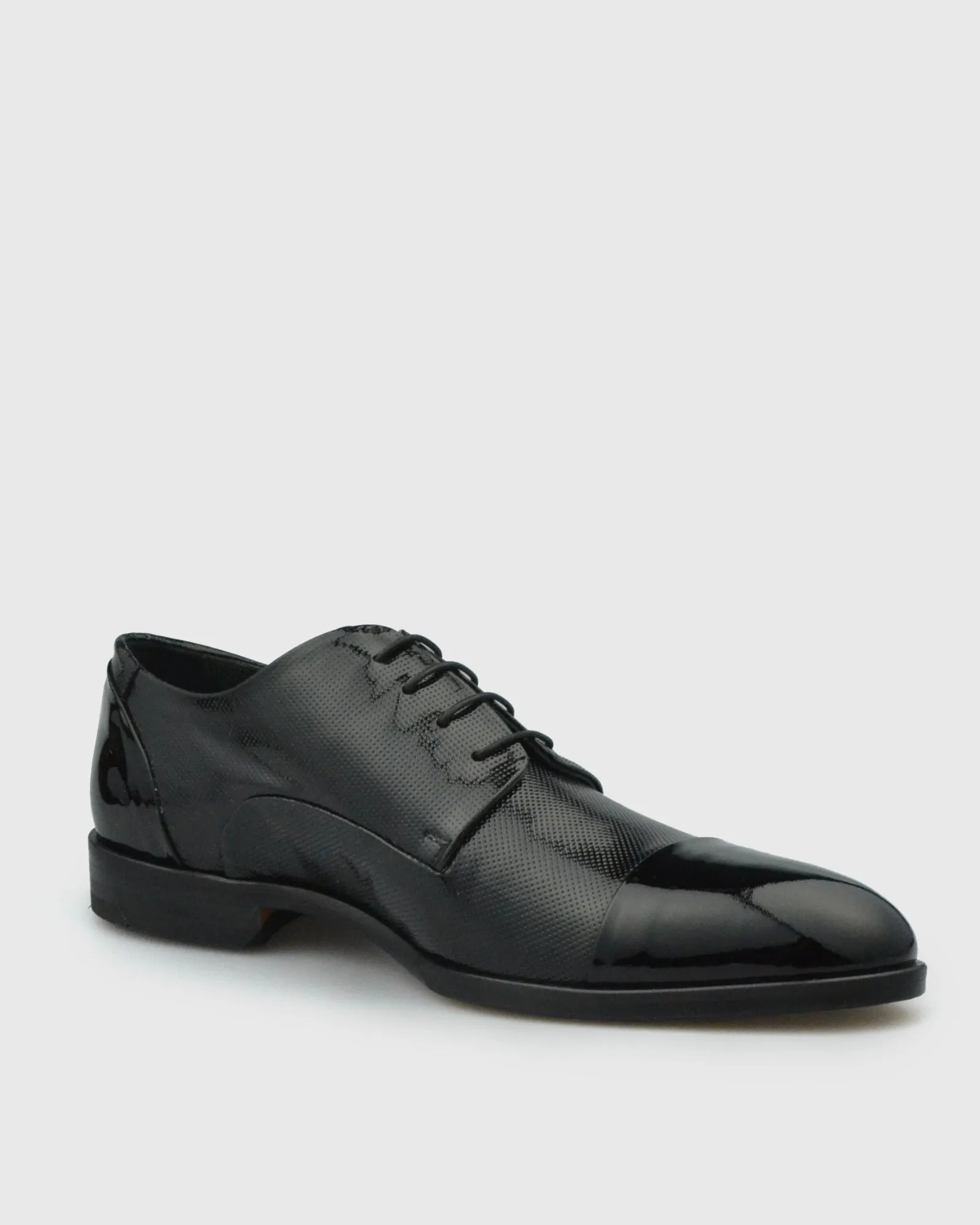 VINCENT & FRANKS VFS21 BLACK PATENT DERBY SHOE